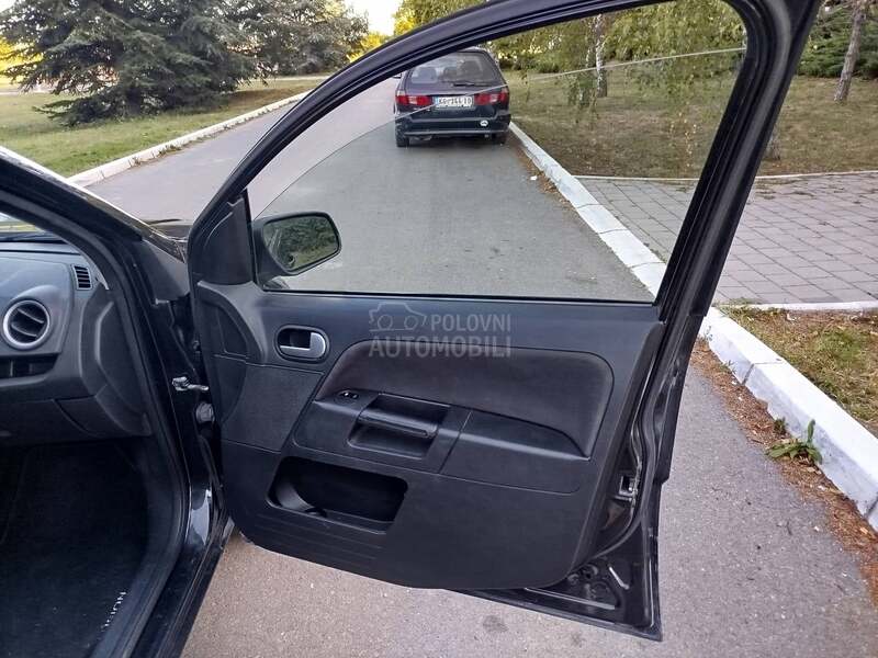Ford Fusion 1.4 tdci VIDI OGLAS