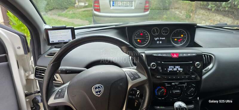 Lancia Ypsilon 0.9 twin air