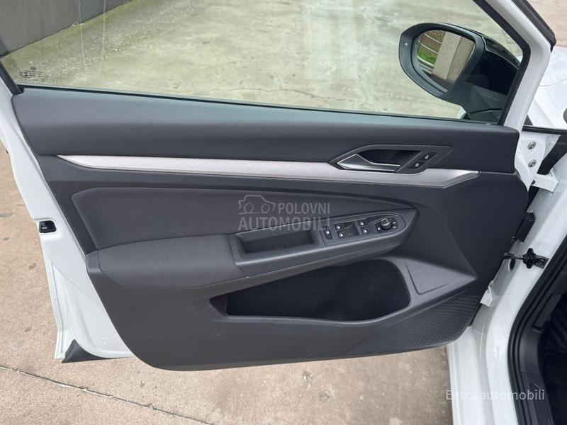 Volkswagen Golf 8 Pano/Virtual/IQled