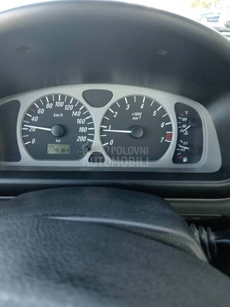 Opel Agila 1.2 16 v