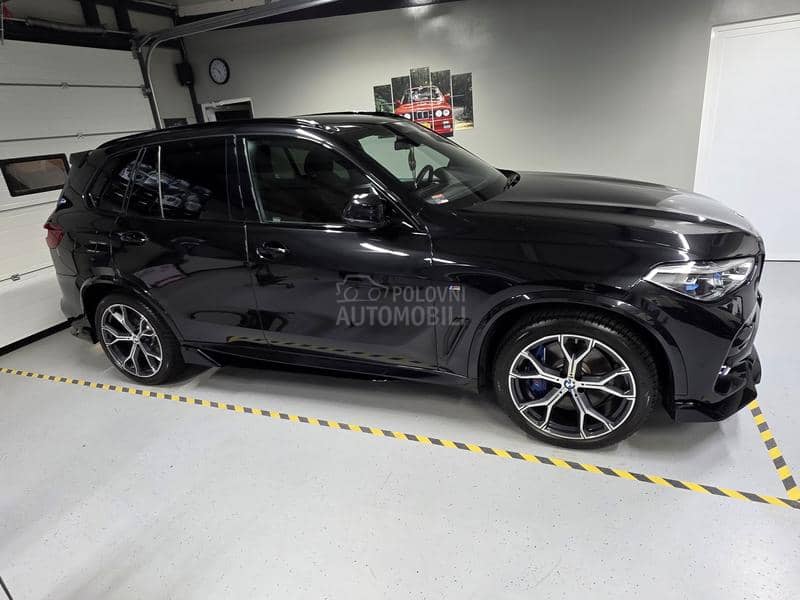 BMW X5 M50d