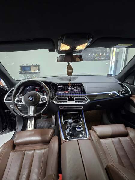 BMW X5 M50d