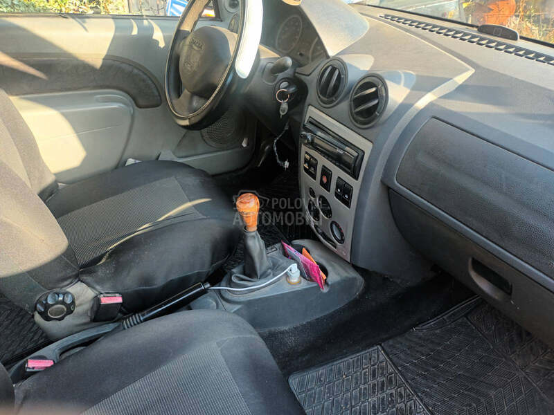 Dacia Logan 1.6