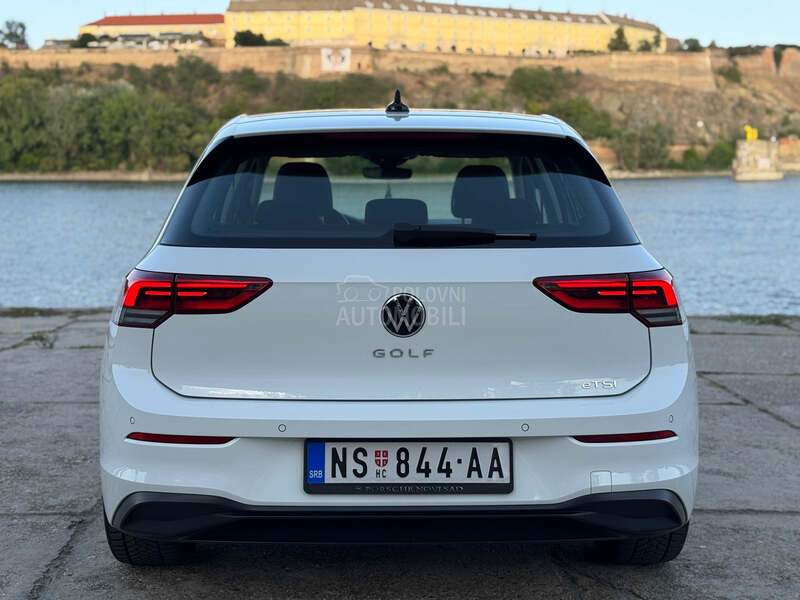 Volkswagen Golf 8 Golf 8 1.0 eTSI