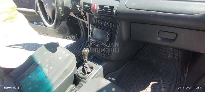 Mercedes Benz Vaneo 1.6