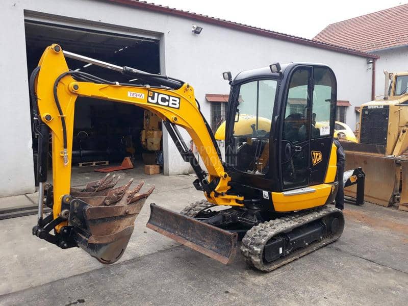 JCB 8026