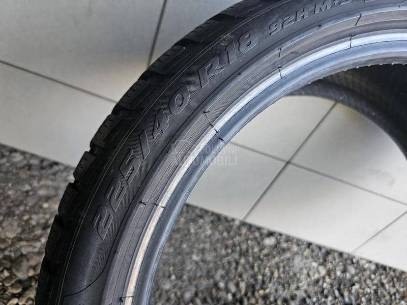 Pirelli 225/40 R18 Zimska
