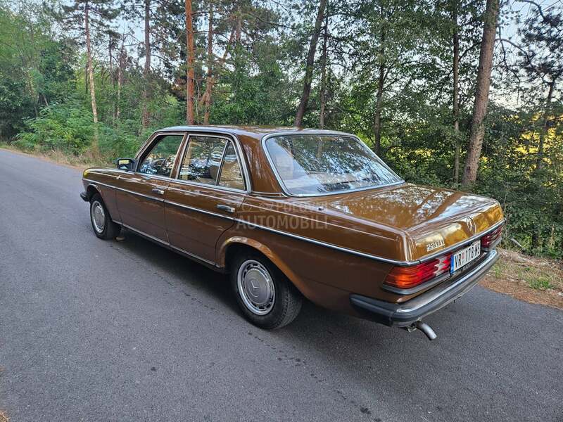 Mercedes Benz W123 