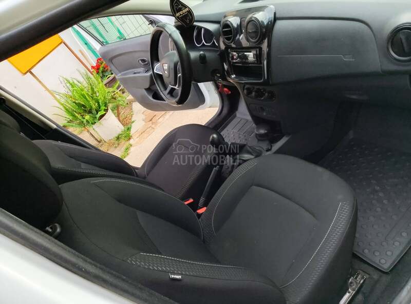 Dacia Logan 