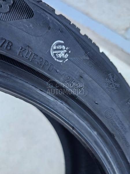 Aeolus 225/45 R17 Zimska