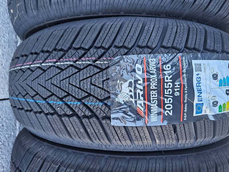 Aeolus 205/55 R16 Zimska