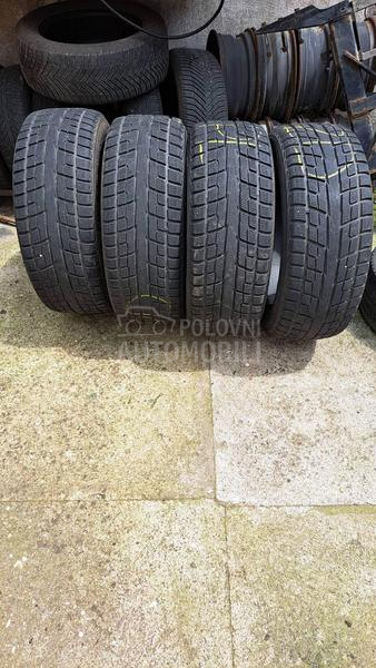 Yokohama 235/55 R18 Zimska