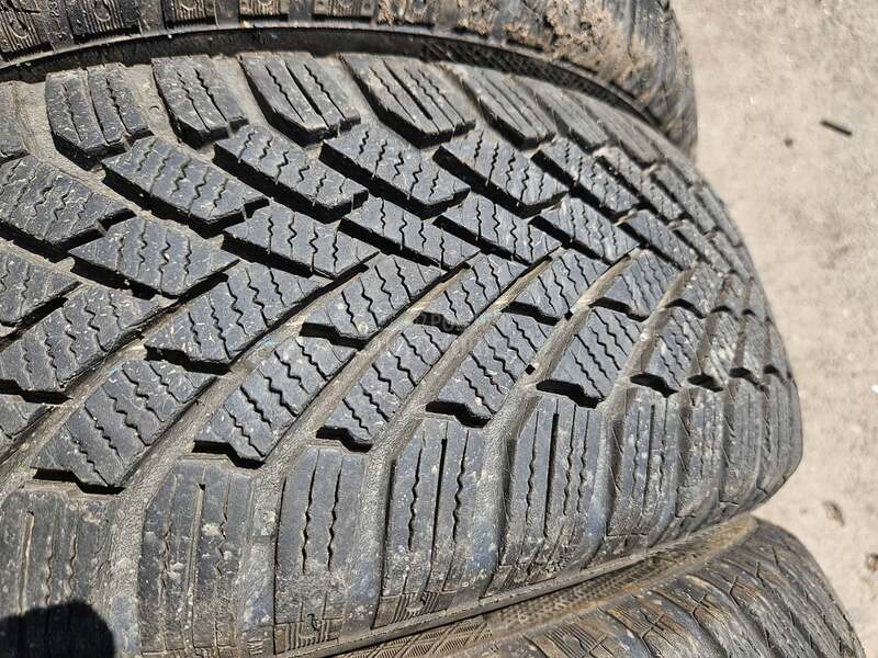Continental 185/60 R15 Sve sezone