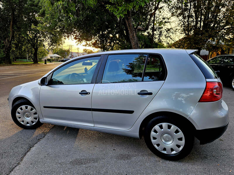 Volkswagen Golf 5 1.4 LUTKICAA
