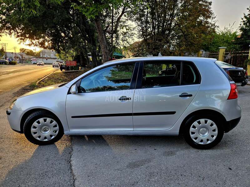 Volkswagen Golf 5 1.4 LUTKICAA