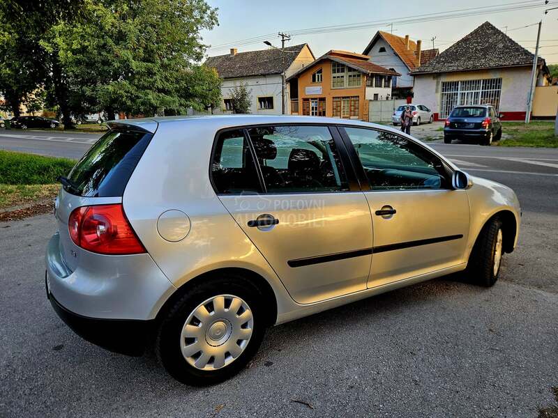 Volkswagen Golf 5 1.4 LUTKICAA