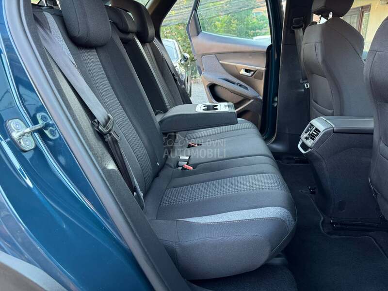 Peugeot 3008 EAT8 ACTIVE BUSINESS