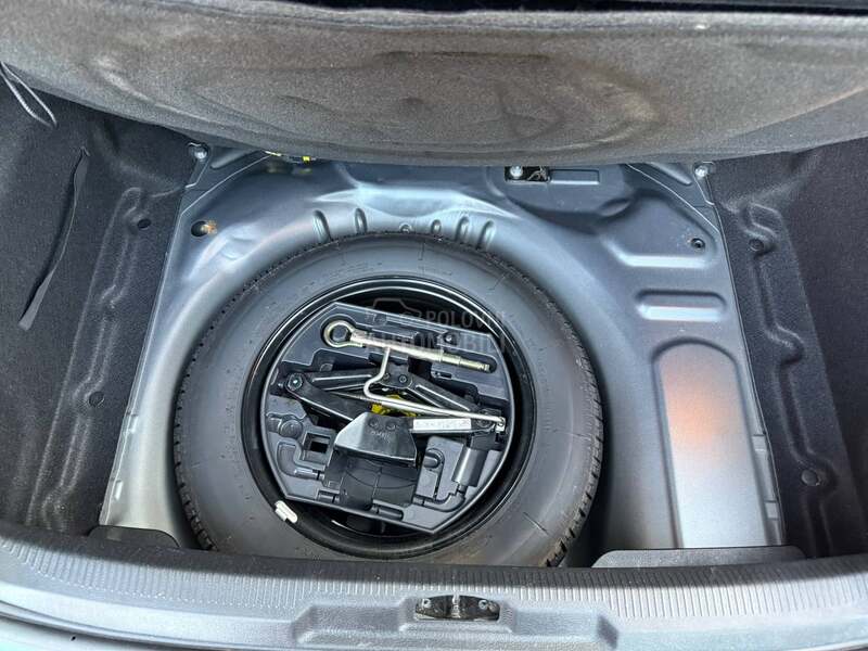 Peugeot 207 1.4 b