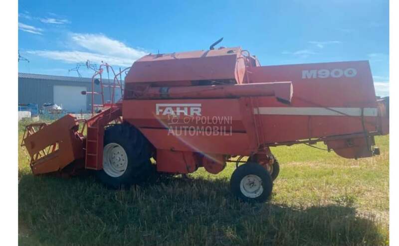 Deutz-Fahr 900