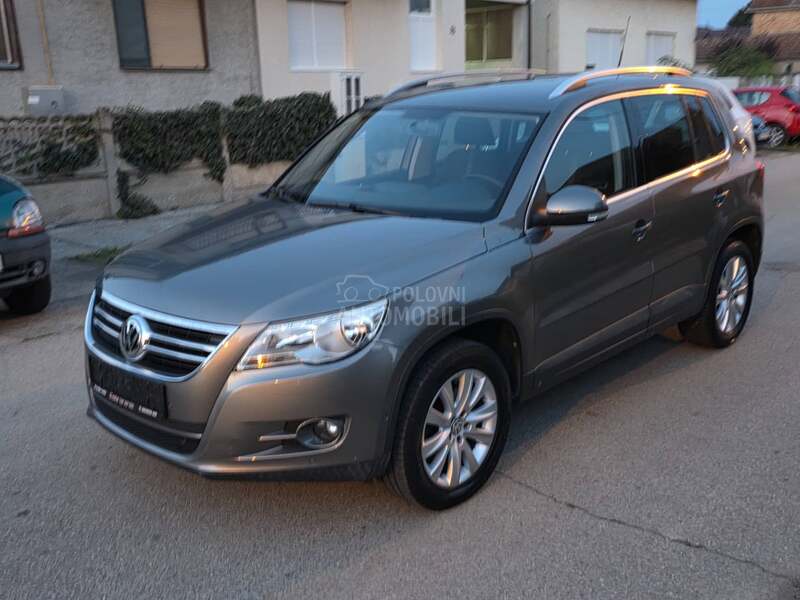 Volkswagen Tiguan 2.0tdi4X4 NAV/SER