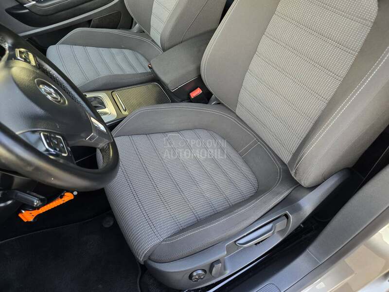 Volkswagen Passat CC 2.0TDI//F-ULL/DSG/