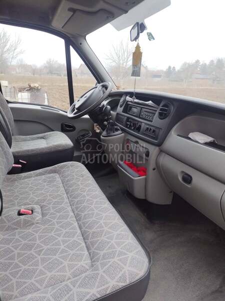 Renault Master 2.5