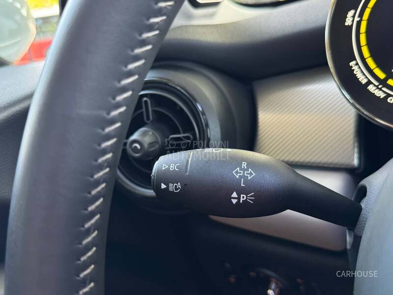MINI Cooper SE EXCLUSIVE