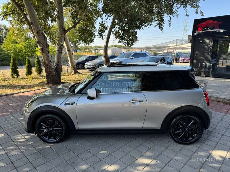 MINI Cooper SE EXCLUSIVE