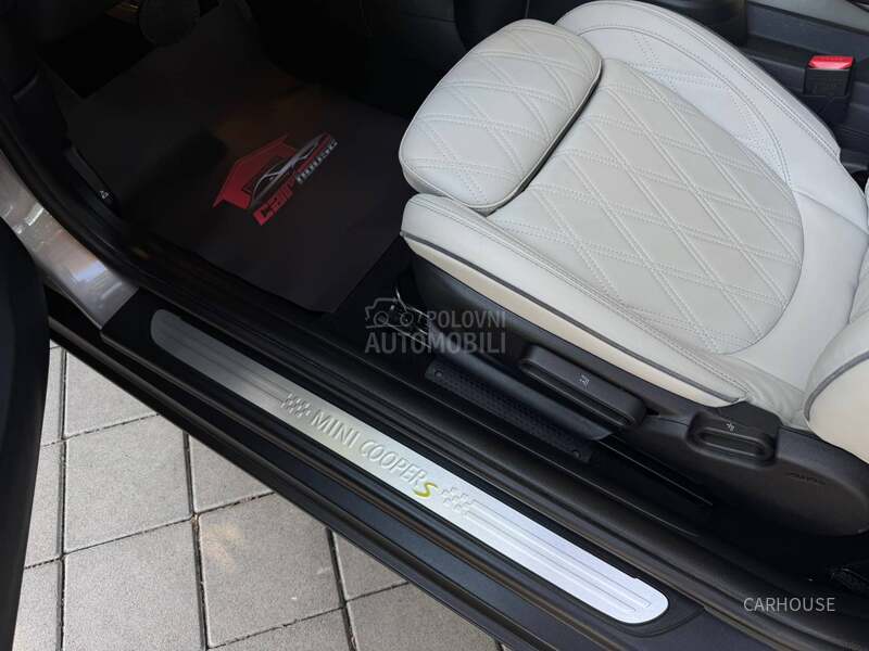 MINI Cooper SE EXCLUSIVE