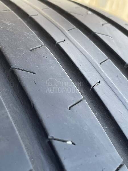 Continental 235/45 R18 Letnja