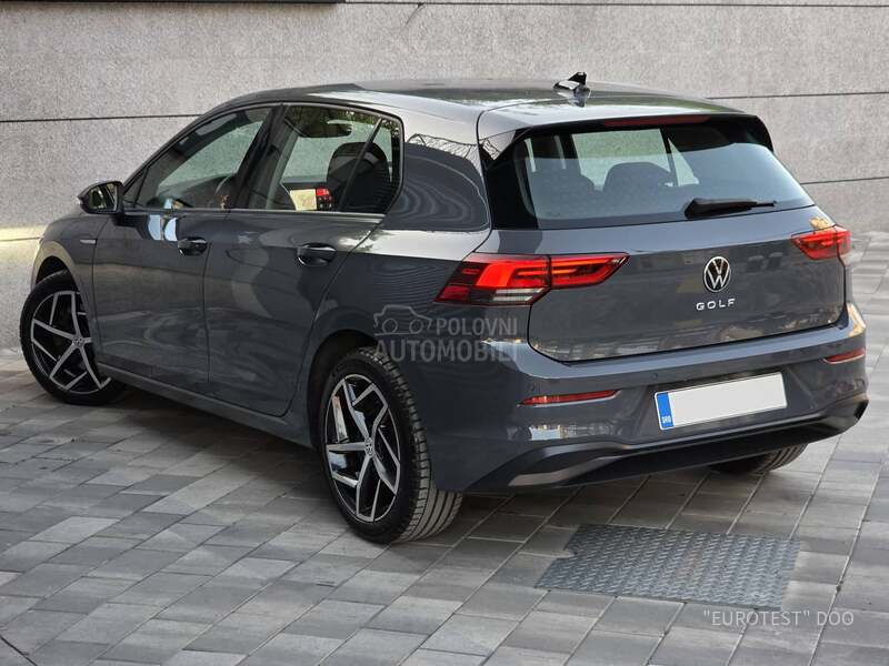 Volkswagen Golf 8 2.0 TDI 1st-edition