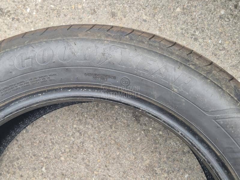Goodyear 215/55 R17 Letnja