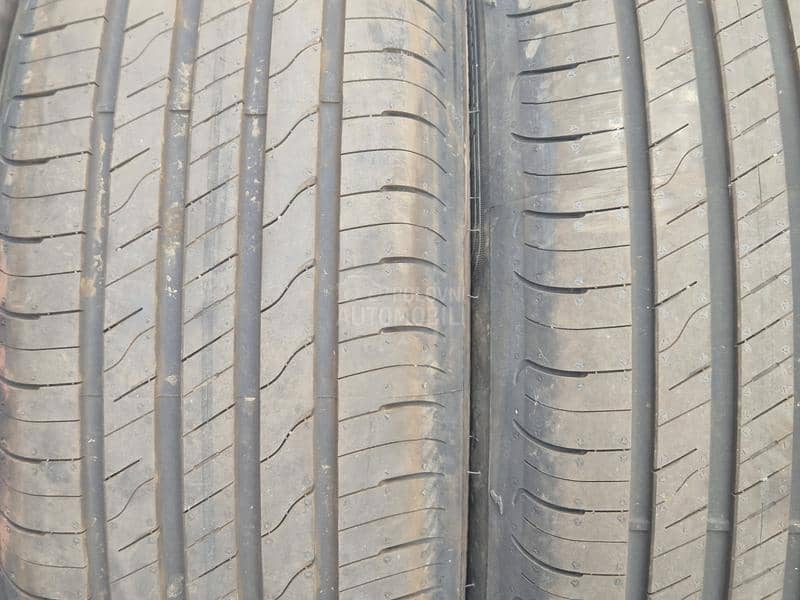 Goodyear 215/55 R17 Letnja