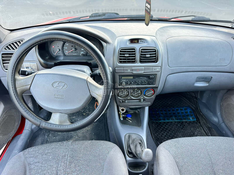 Hyundai Accent 1.3 ohc