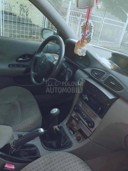 Renault Laguna 1.8