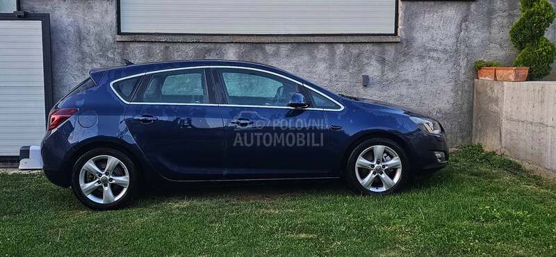 Opel Astra J 1.7 cdti sport