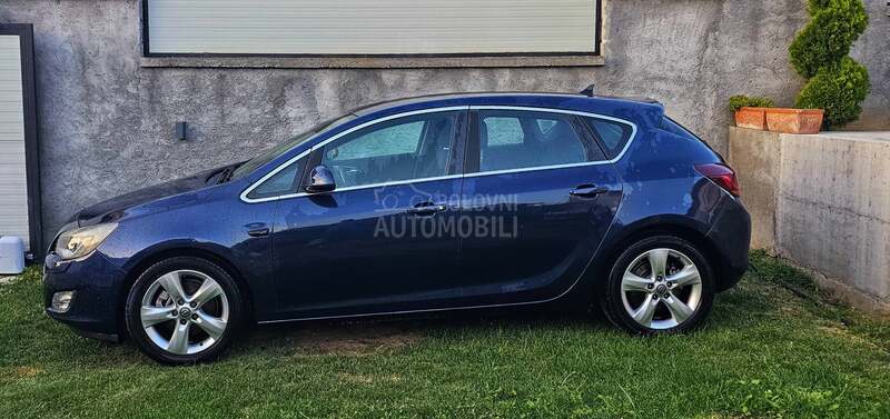 Opel Astra J 1.7 cdti sport