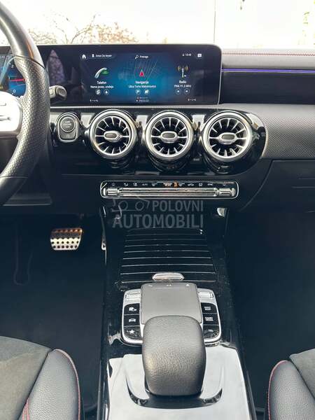 Mercedes Benz CLA 200 amb.osvetljenje AMG