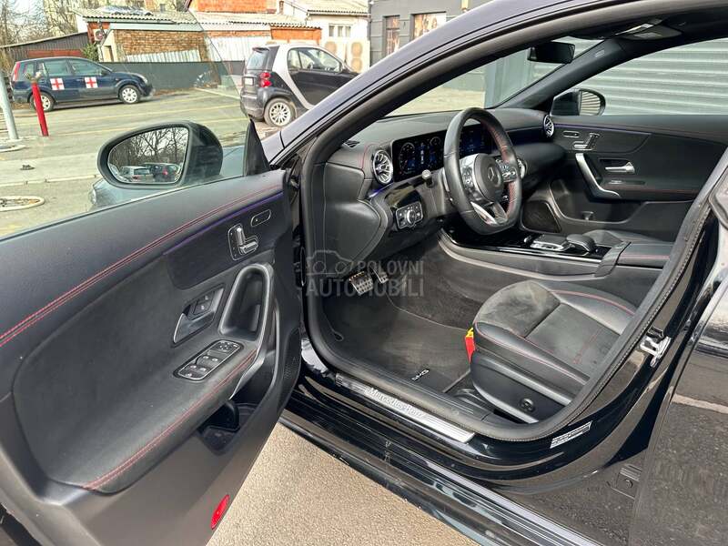 Mercedes Benz CLA 200 amb.osvetljenje AMG