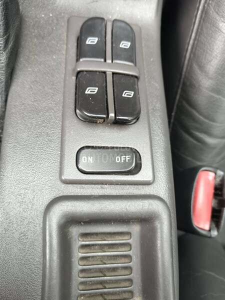 Saab 9-5 za aut0matic ili 4x4