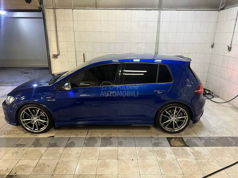 Volkswagen Golf 7 R
