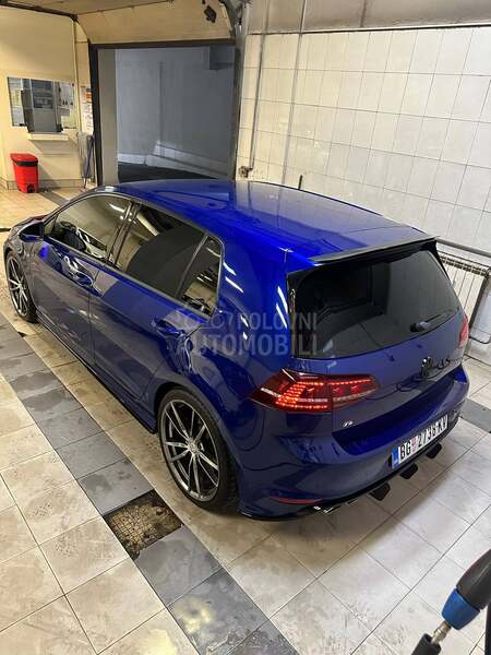 Volkswagen Golf 7 R