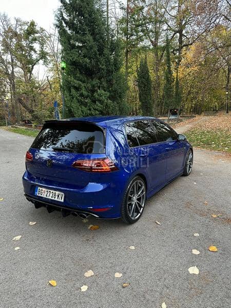 Volkswagen Golf 7 R