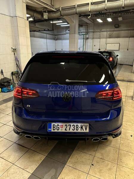 Volkswagen Golf 7 R