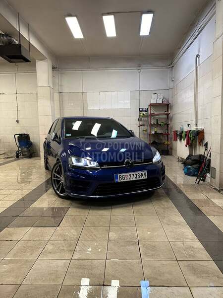 Volkswagen Golf 7 R