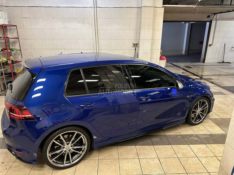 Volkswagen Golf 7 R