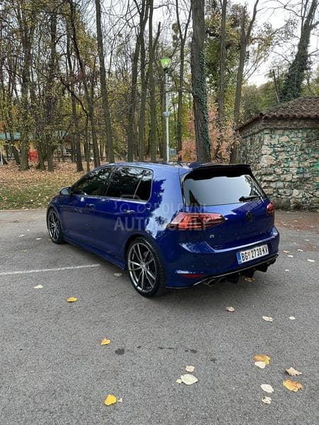 Volkswagen Golf 7 R