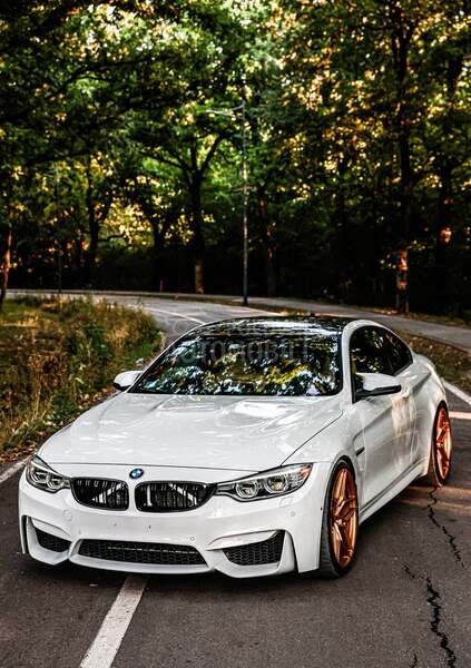 BMW M4 