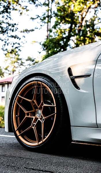 BMW M4 
