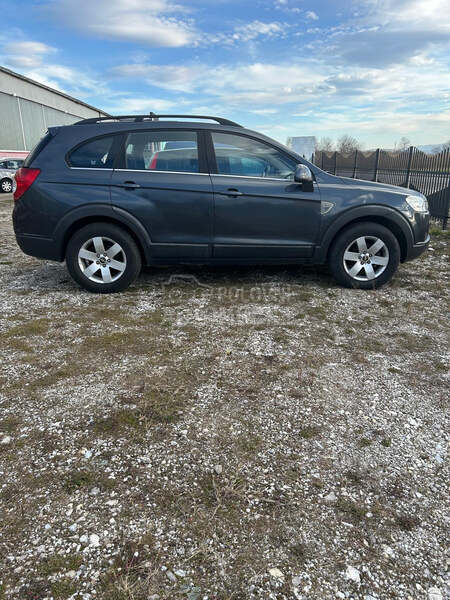 Chevrolet Captiva 2.4i tng